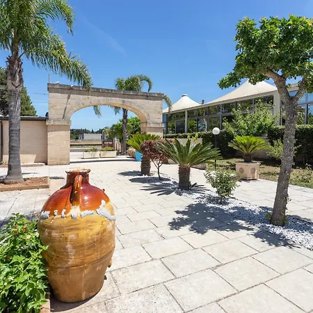 アパートホテル La Pineta 3*