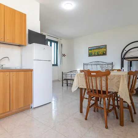 La Pineta アパートホテル