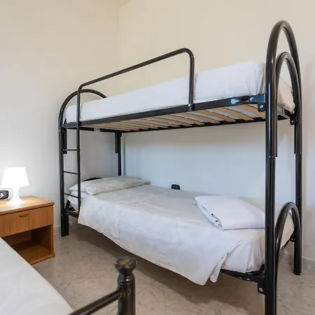 アパートホテル La Pineta 3*