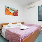 La Pineta 3*
