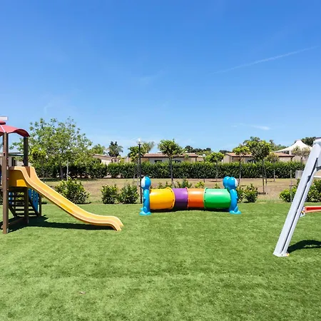 شقة فندقية La Pineta 3*