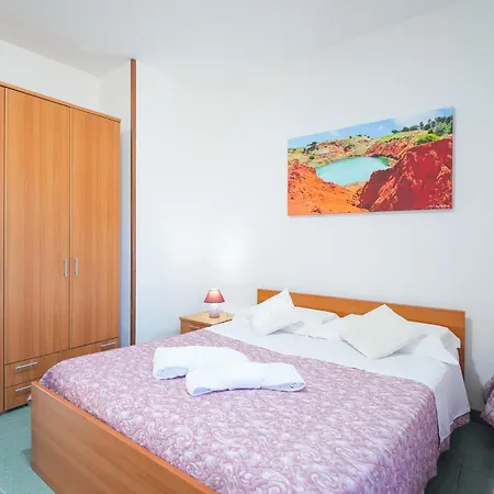 La Pineta Aparthotel 3*