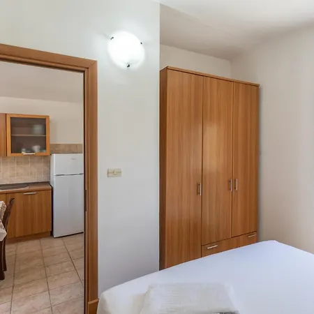 Aparthotel La Pineta 3*