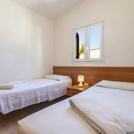 Aparthotel La Pineta 3*