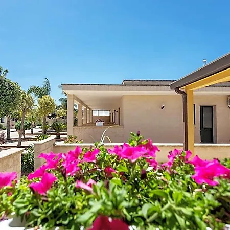 Aparthotel La Pineta 3*